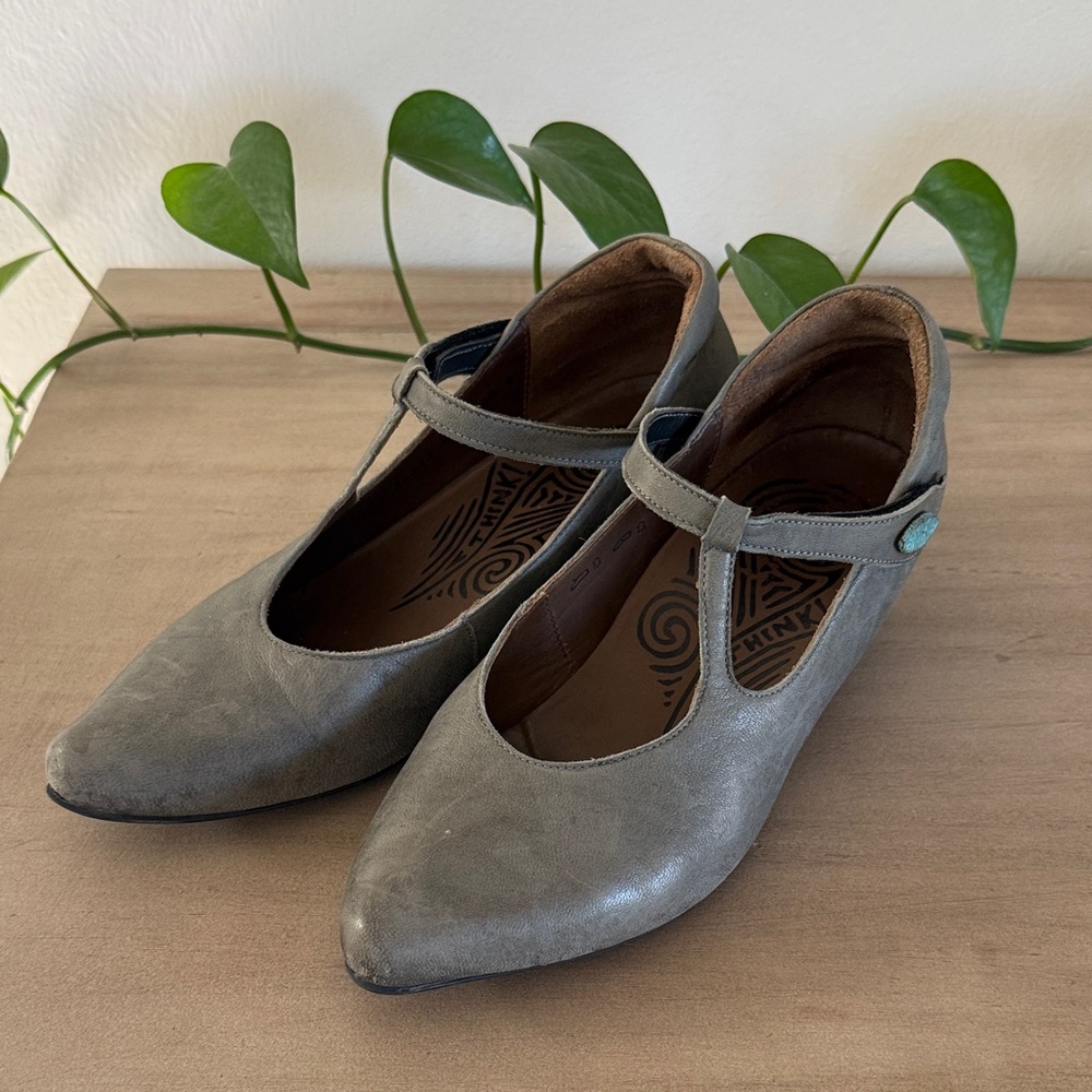Think! Grey leather heels with character